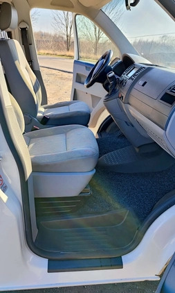 Volkswagen Caravelle cena 31500 przebieg: 352592, rok produkcji 2007 z Ząbki małe 466